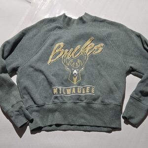 NBA Milwaukee Bucks Green and Gold Logo Crewneck Sweatshirt